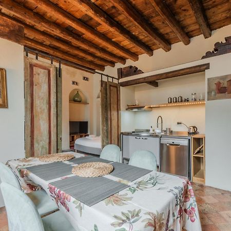 شقة Porta Garibaldi Antique Charm ميلان المظهر الخارجي الصورة